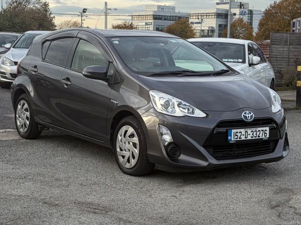 Toyota Aqua Hatchback, Petrol Hybrid, 2015, Grey