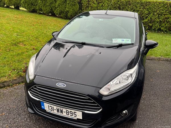 Ford Fiesta Hatchback, Petrol, 2013, Black