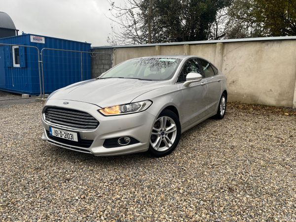 Ford Mondeo Hatchback, Diesel, 2015, Silver