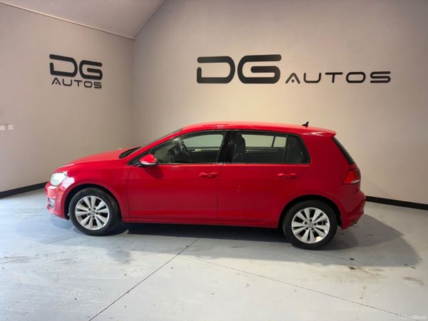 Volkswagen Golf Hatchback, Petrol, 2016, Red