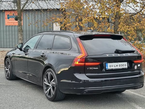 Volvo V90 Estate, Petrol Plug-in Hybrid, 2021, Black