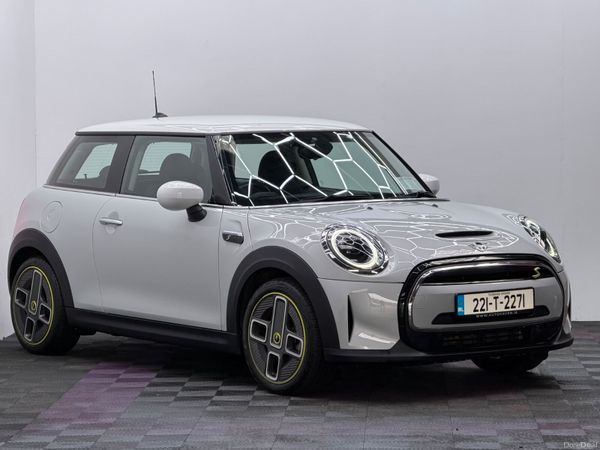 Mini Cooper Hatchback, Electric, 2022, White