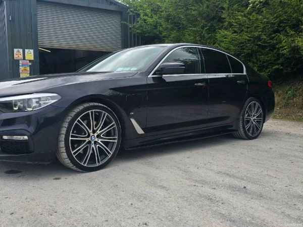 BMW 5-Series Saloon, Petrol Plug-in Hybrid, 2017, Black