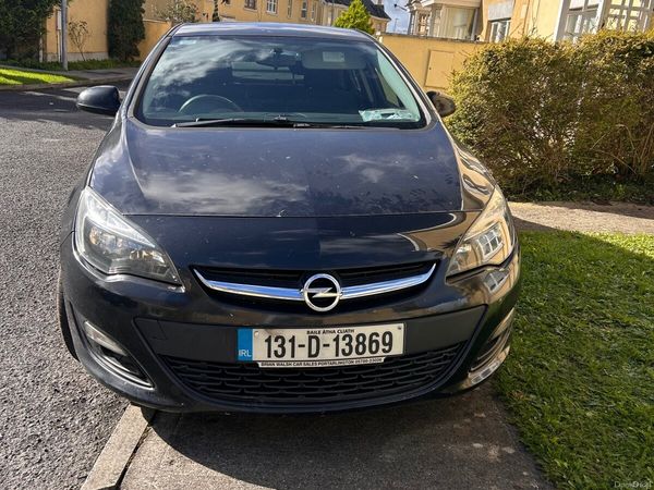 Opel Astra MPV, Petrol, 2013, Black
