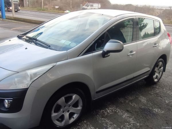 Peugeot 3008 MPV, Diesel, 2012, Silver