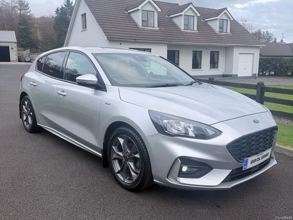 Ford Focus Hatchback, Diesel, 2022, Silver