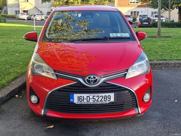 Toyota Yaris Hatchback, Diesel, 2016, Red