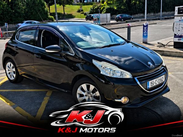 Peugeot 208 Hatchback, Petrol, 2015, Black