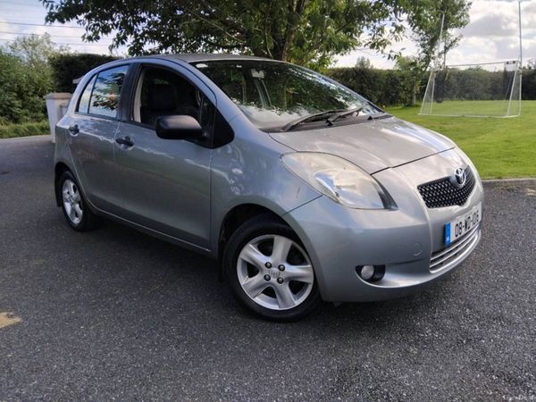 Toyota Yaris Hatchback, Petrol, 2008, Silver