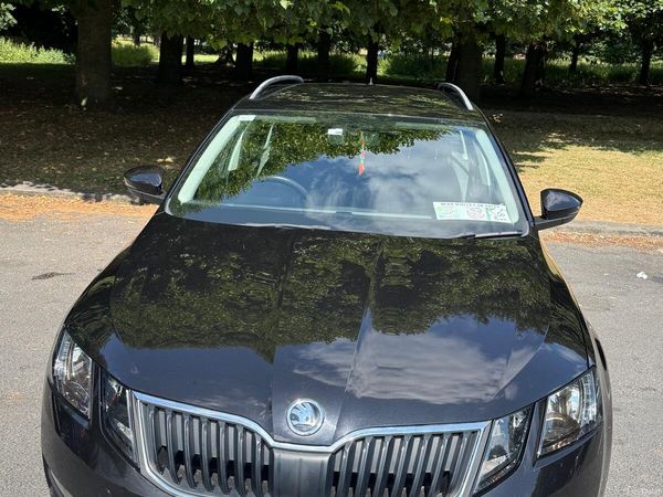 Skoda Octavia Estate, Diesel, 2020, Black