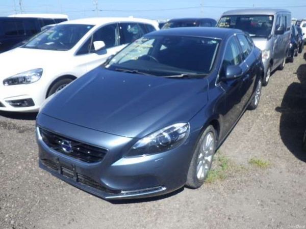 Volvo V40 Hatchback, Petrol, 2013, Blue