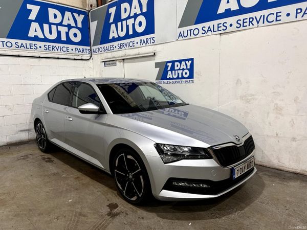 Skoda Superb Hatchback, Diesel, 2022, Grey