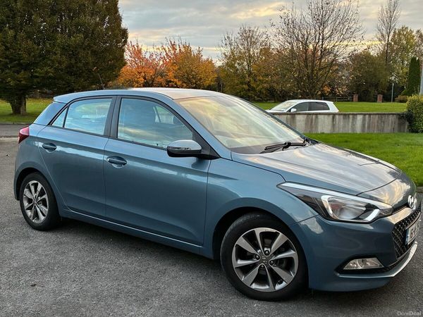 Hyundai i20 Hatchback, Petrol, 2016, Blue