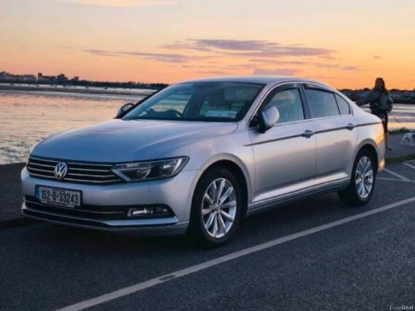 Volkswagen Passat Saloon, Diesel, 2015, Silver