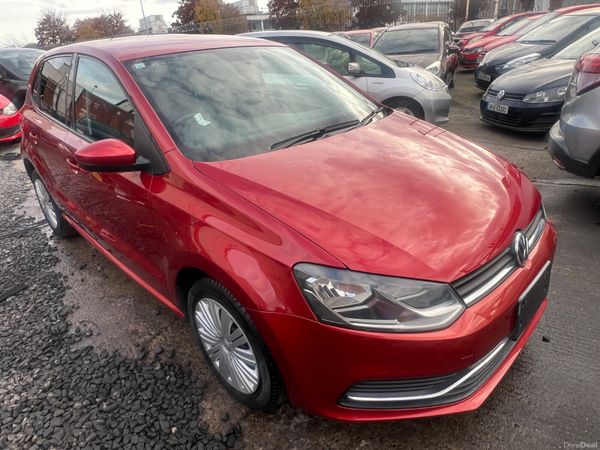 Volkswagen Polo Hatchback, Petrol, 2015, Red
