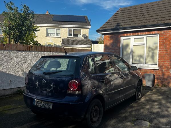 Volkswagen Polo Hatchback, Petrol, 2007, Blue