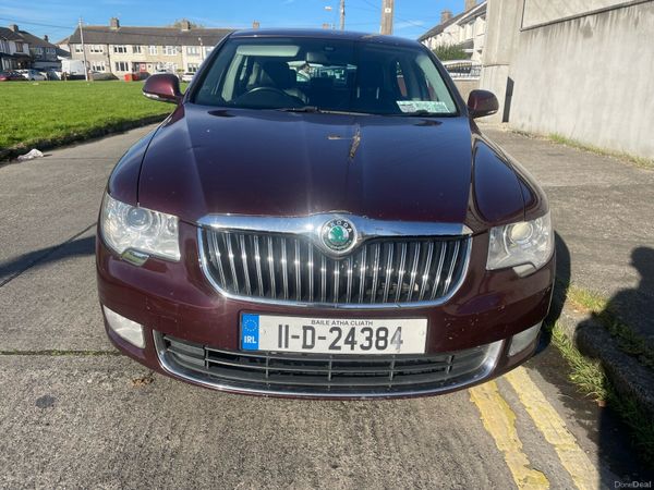 Skoda Superb Saloon, Diesel, 2011, Red