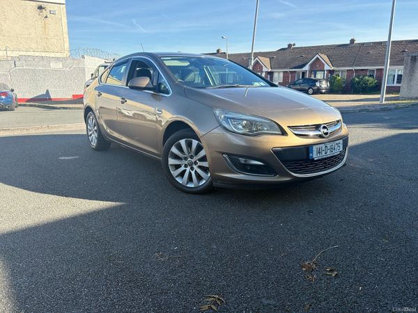 Opel Astra Saloon, Diesel, 2014, Bronze