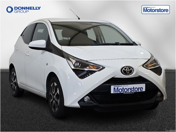 Toyota Aygo Hatchback, Petrol, 2019, White