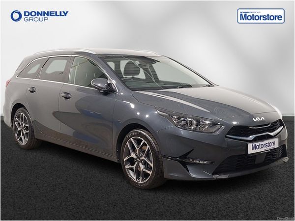 Kia Ceed Hatchback, Petrol, 2023, Grey