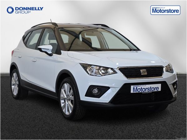 SEAT Arona Hatchback, Petrol, 2021, White