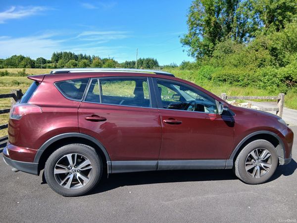 Toyota RAV4 SUV, Diesel, 2016, Red