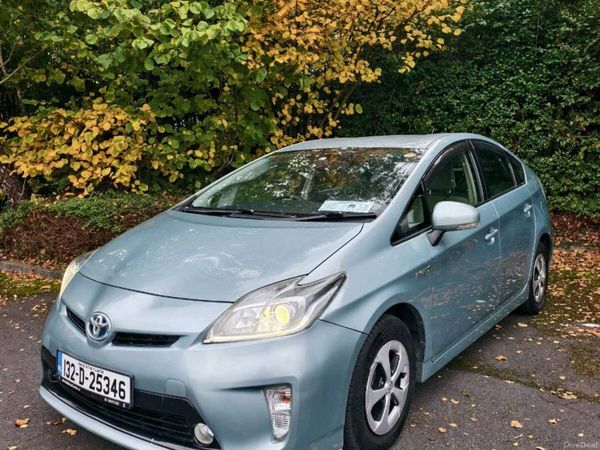 Toyota Prius Hatchback, Petrol Hybrid, 2013, Green
