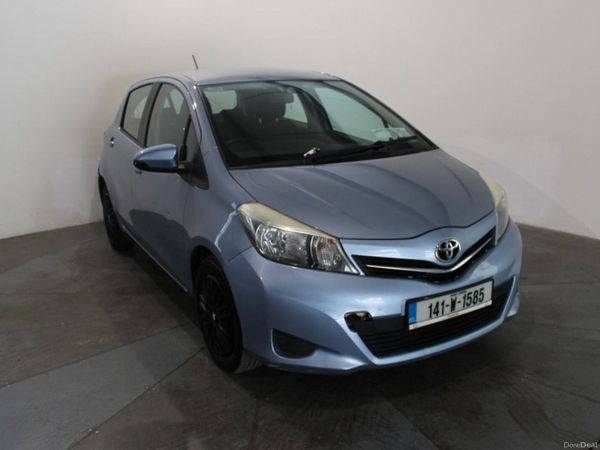 Toyota Yaris Hatchback, Petrol, 2014, Blue
