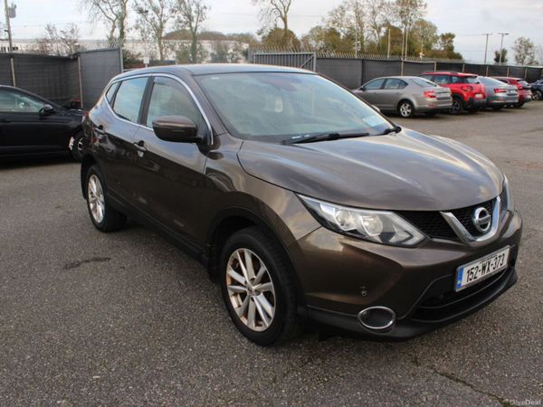 Nissan Qashqai Hatchback, Diesel, 2015, Brown