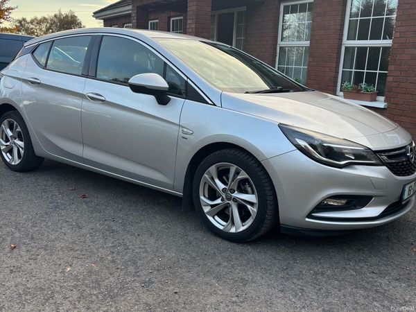Opel Astra Hatchback, Diesel, 2016, Silver