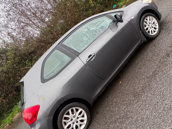 Toyota Auris Hatchback, Diesel, 2008, Grey