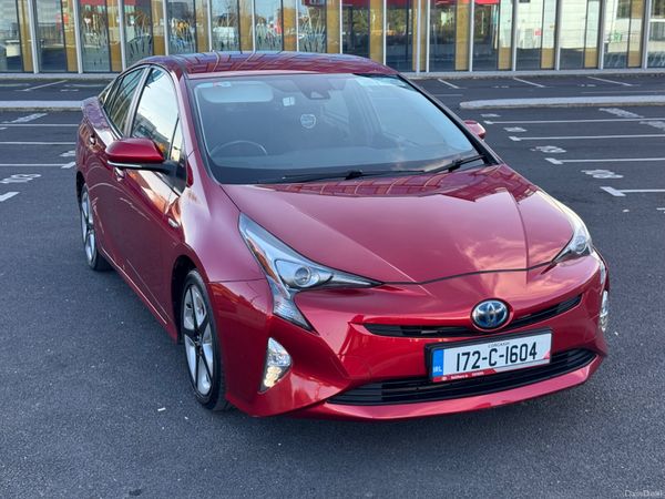 Toyota Prius Hatchback, Petrol Hybrid, 2017, Red