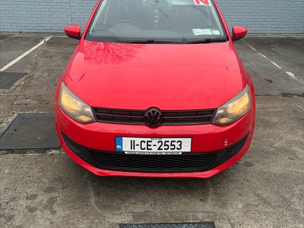 Volkswagen Polo Hatchback, Petrol, 2011, Red