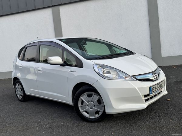 Honda Fit Hatchback, Petrol Hybrid, 2013, White