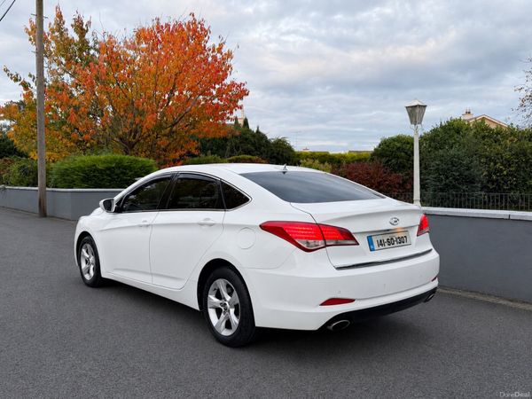 Hyundai i40 Saloon, Diesel, 2014, White