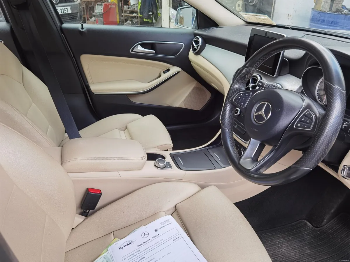 161 MERCEDES GLA 200 D  AUTO NCT01/28 - Image 2