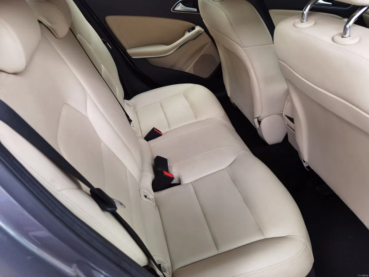 161 MERCEDES GLA 200 D  AUTO NCT01/28 - Image 3