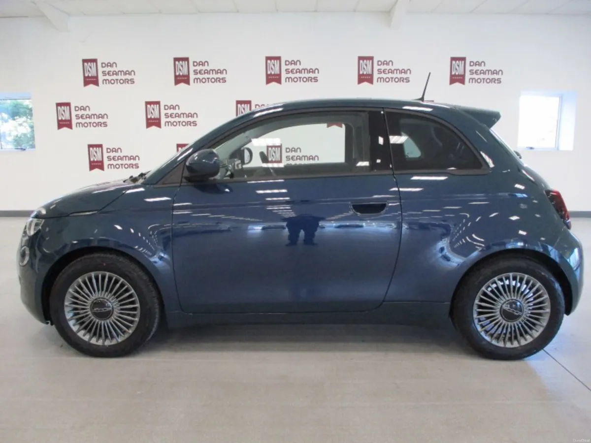 Fiat 500e ICON -NEW 252 OFFERS -3.9% - Image 1