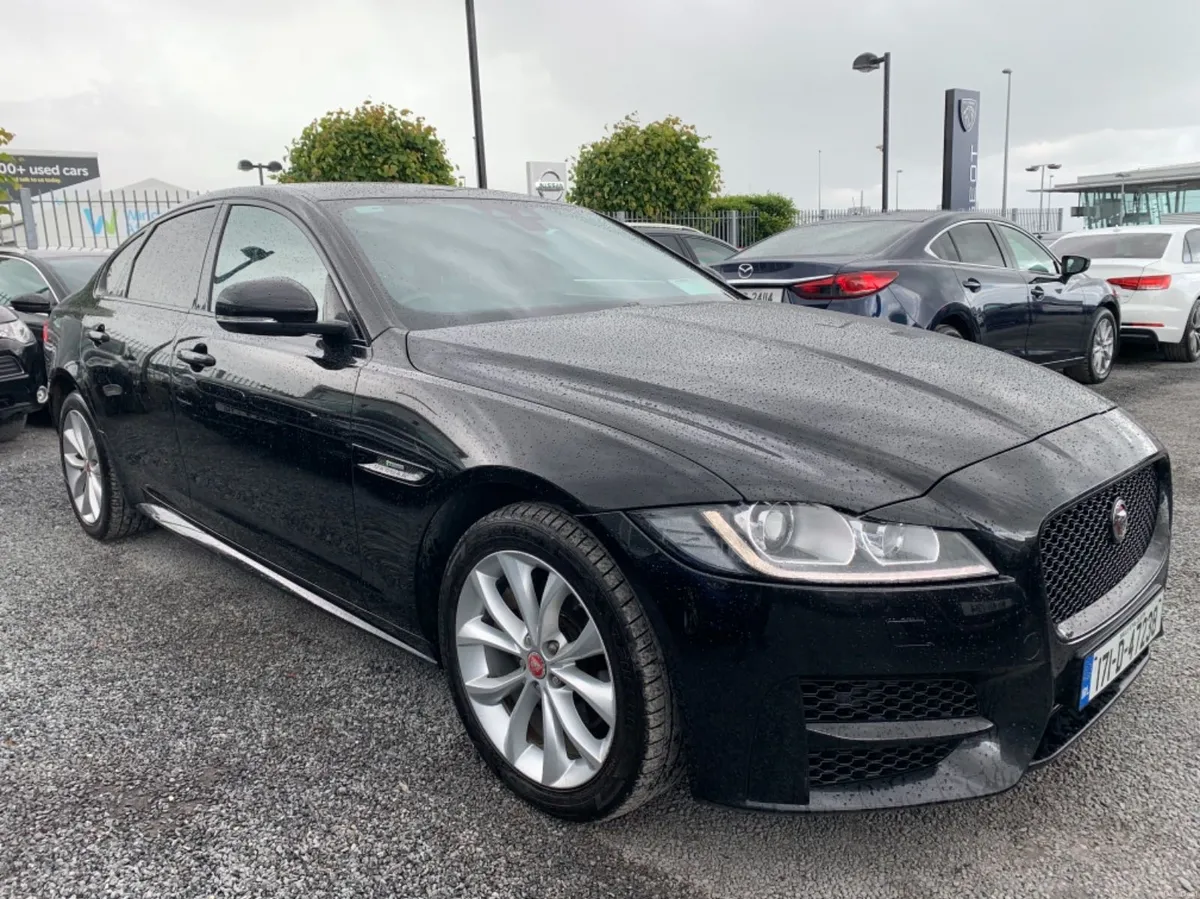 2017 JAGUAR XF 2.0D **R-SPORT** - Image 6