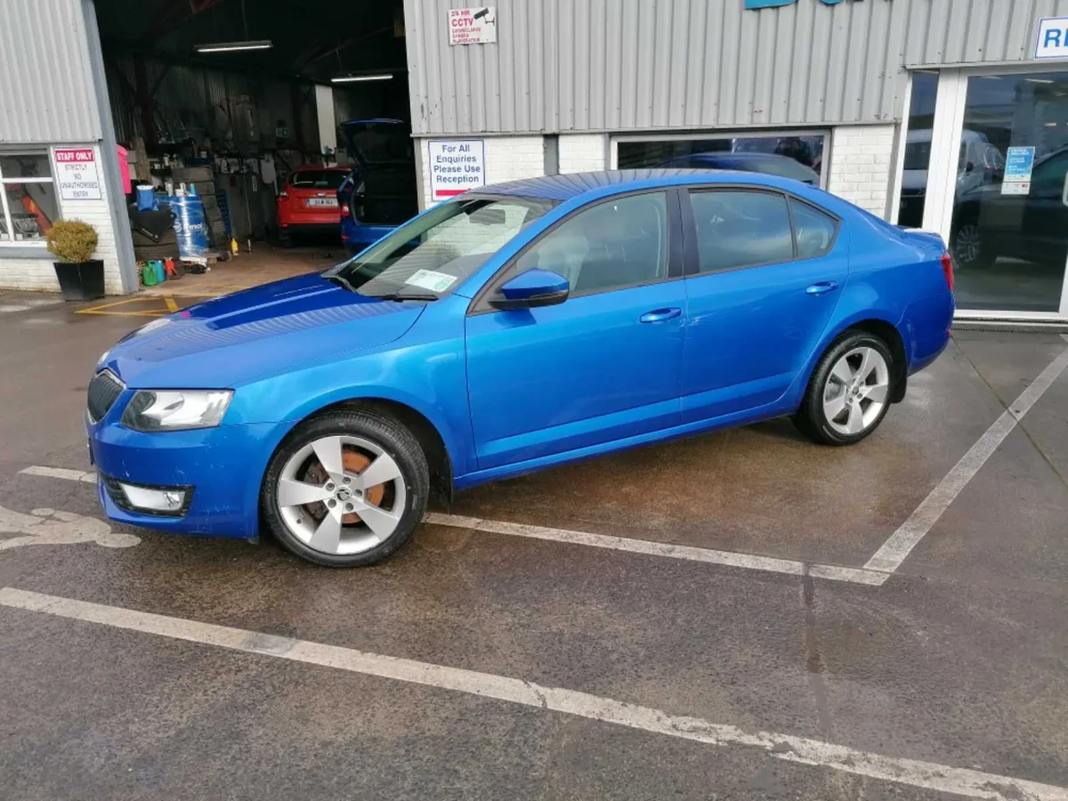 2013 SKODA OCTAVIA ELEGANCE 1.6 TDI 105HP 4DR - Image 2