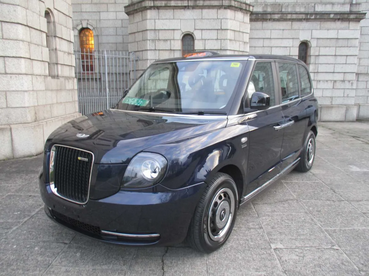 2025 LEVC TX / WHEELCHAIR ACCESSIBLE TAXI - Image 6