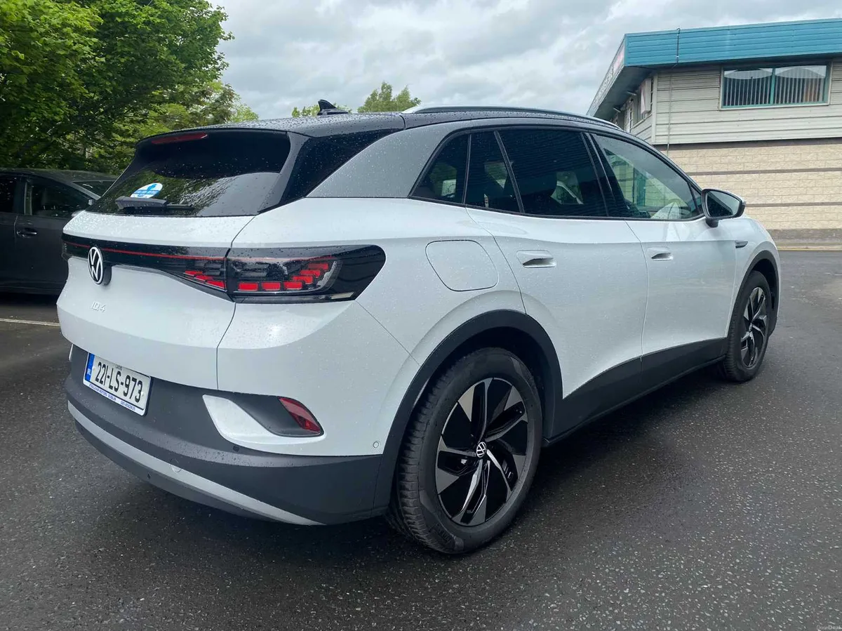 VW ID4 /Electric /2026/Taxi Spec - Image 6