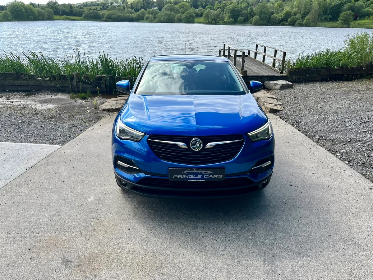 Showroom condition Opel grand land x automatic - Image 6