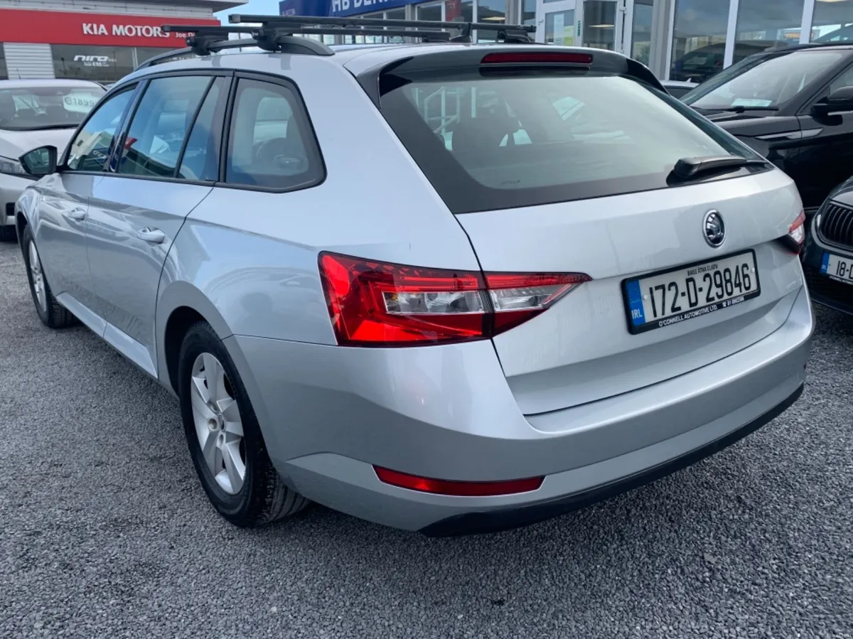 2017 SKODA SUPERB 1.6 TDI ESTATE LOW TAX - Image 6