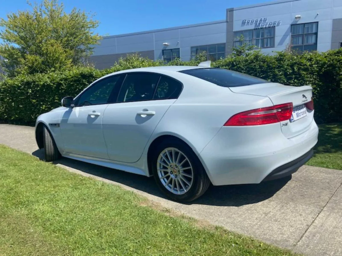 Jaguar XE, 2018 2.0 D R Sport*Automatic*Fsh* - Image 6