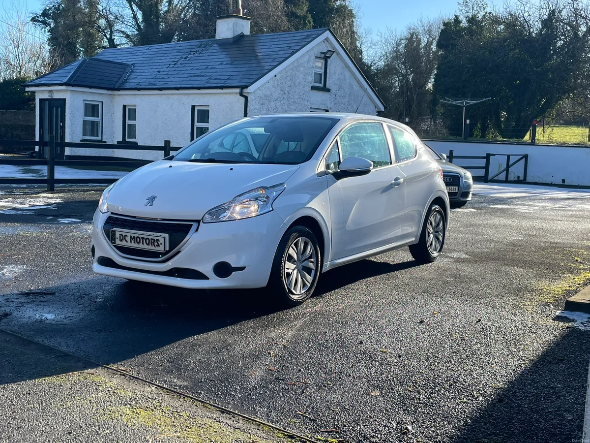 2015 Peugeot 208 petrol active plus model - Image 2