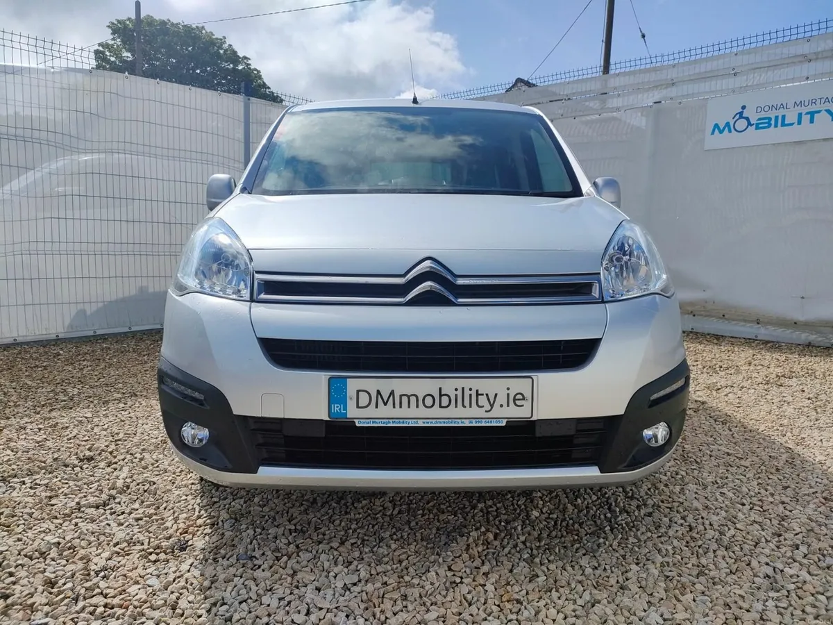 Wheelchair Car - Image 2