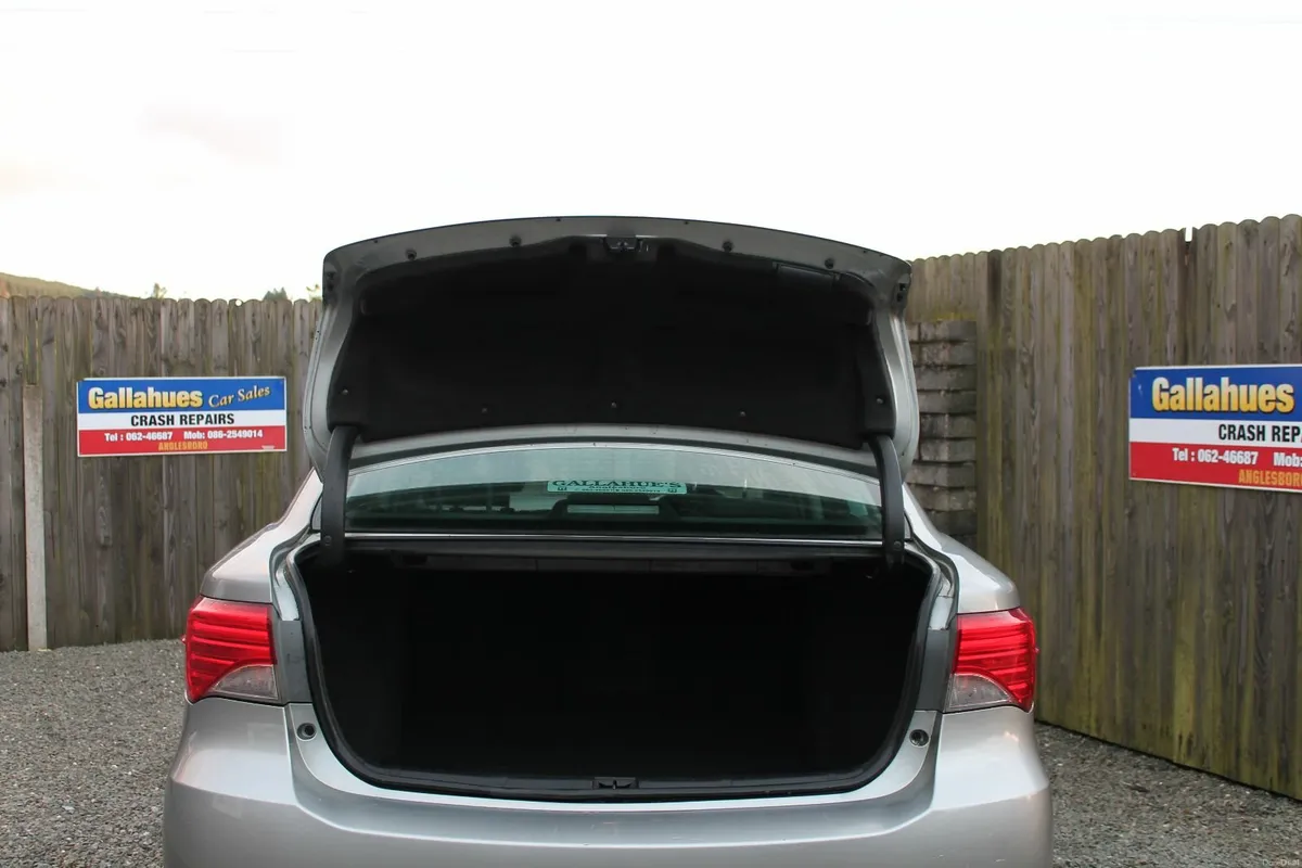 Toyota Avensis - Image 6