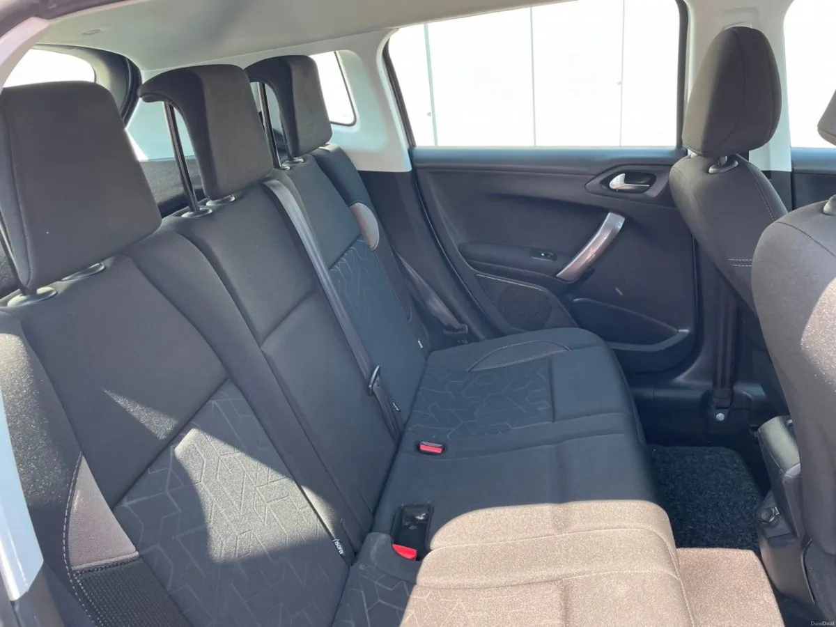 Peugeot 2008 1.6 Blue Hdi 75bhp Active - Image 6