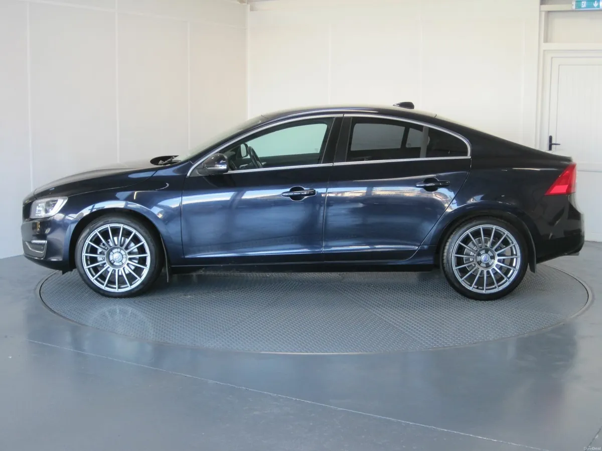 2017 Volvo S60 D3 SE LUX NAV - Image 3